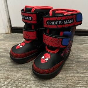 Spiderman winter light up boots size 7 kids